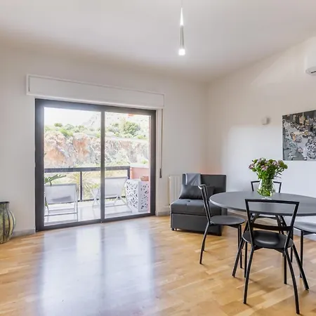 Arenella Elegant With Private Parking Apartment