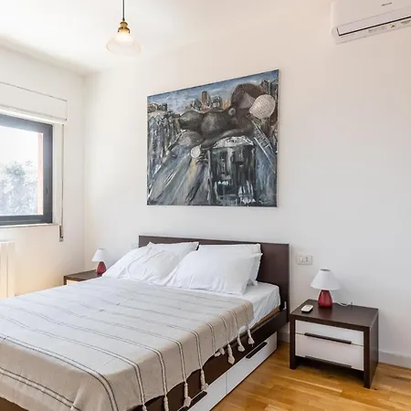 Arenella Elegant With Private Parking Apartment Palermo