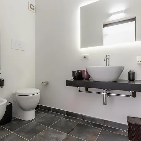 Apartment Arenella Elegant With Private Parking Palermo