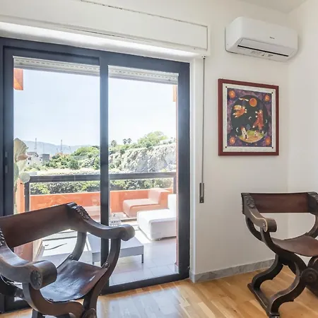 Apartment Arenella Elegant With Private Parking